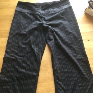 Lululemon Capris size 6 pin stripe